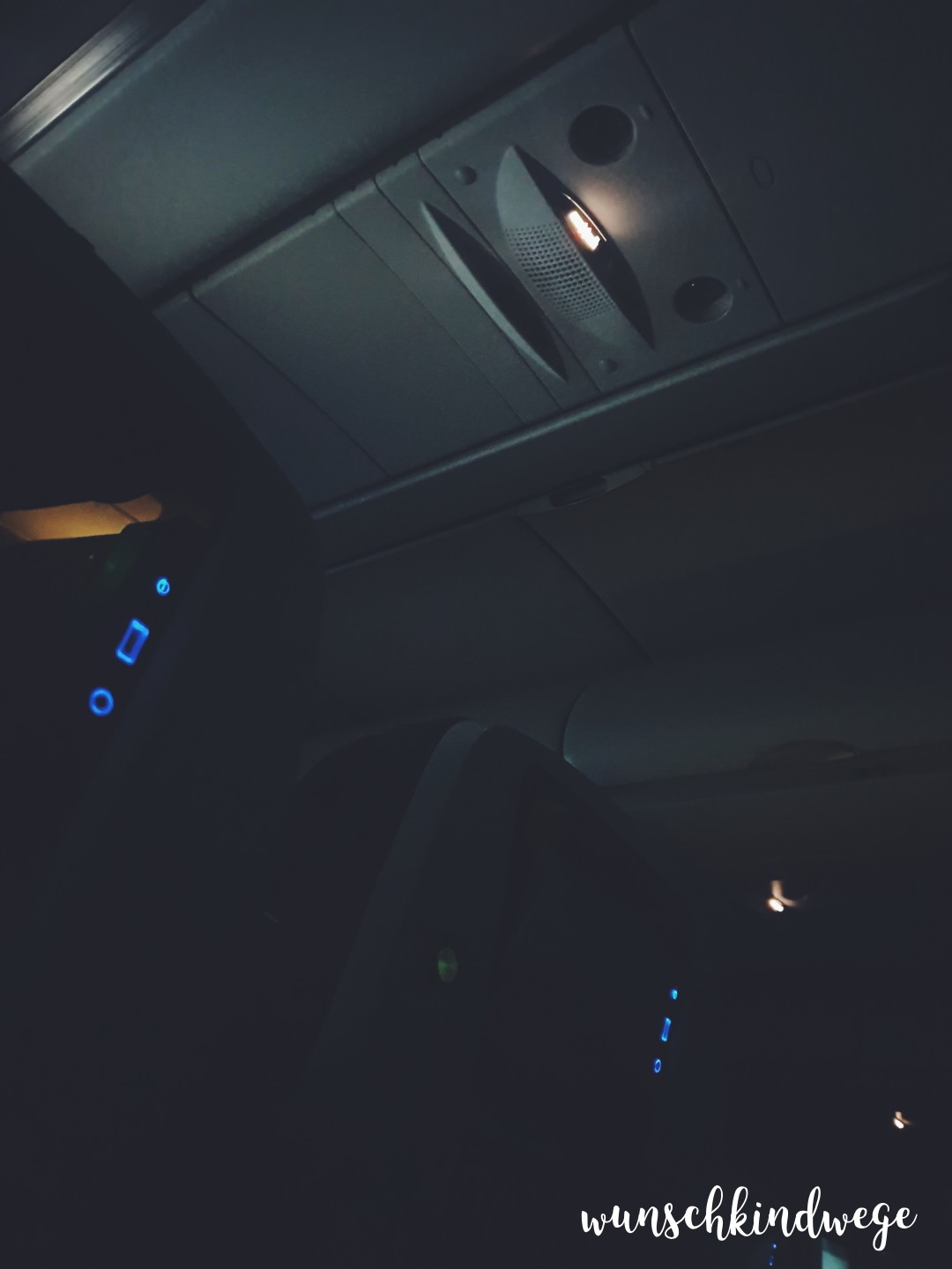 Nacht im Flugzeug