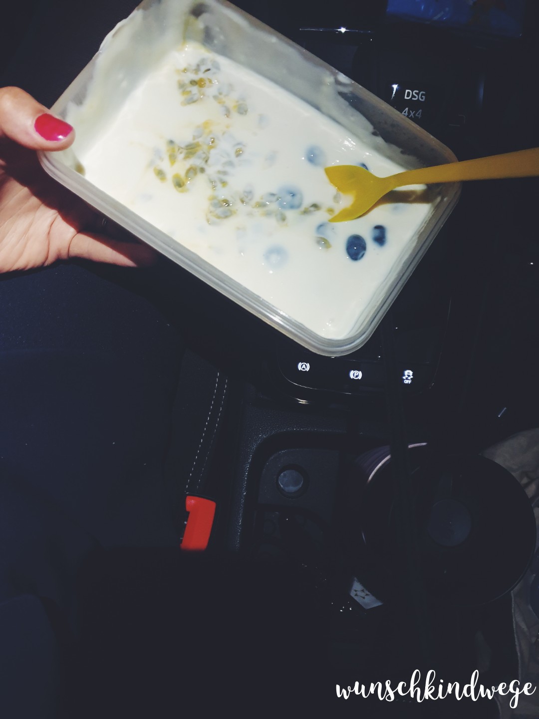 Joghurt im Auto 