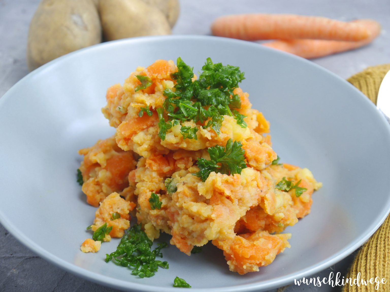 Möhrengemüse mit Kartoffeln | einfaches Familienrezept